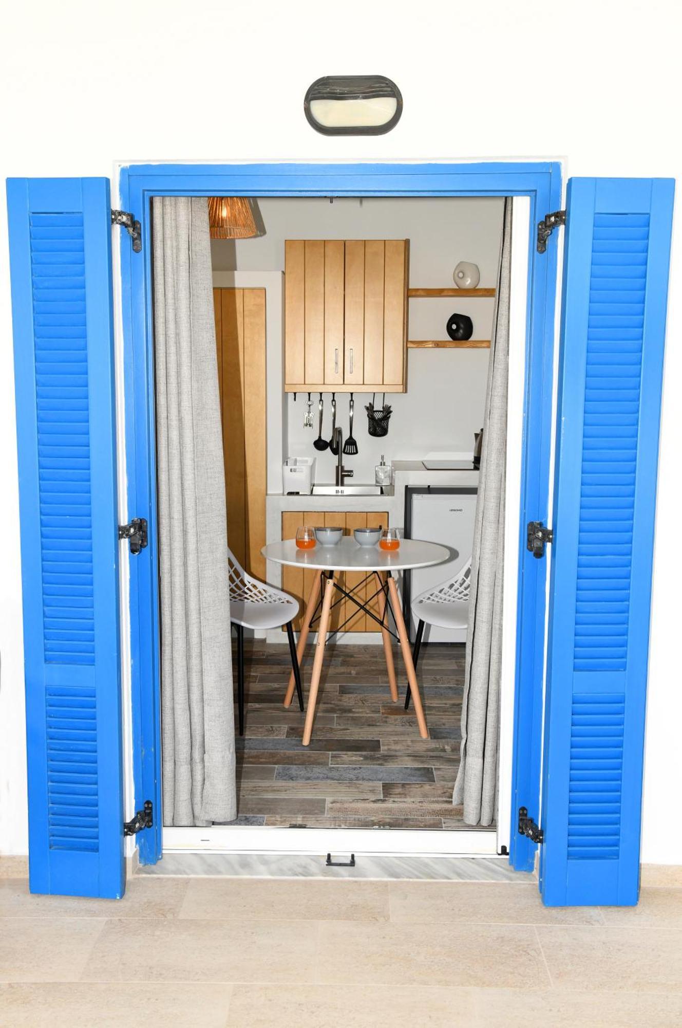 Petite Studios Batsi บาทซี ภายนอก รูปภาพ
